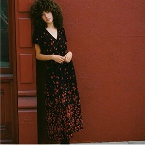 Christy Dawn - The Simple Dawn Dress in Night Lily. Size Medium.